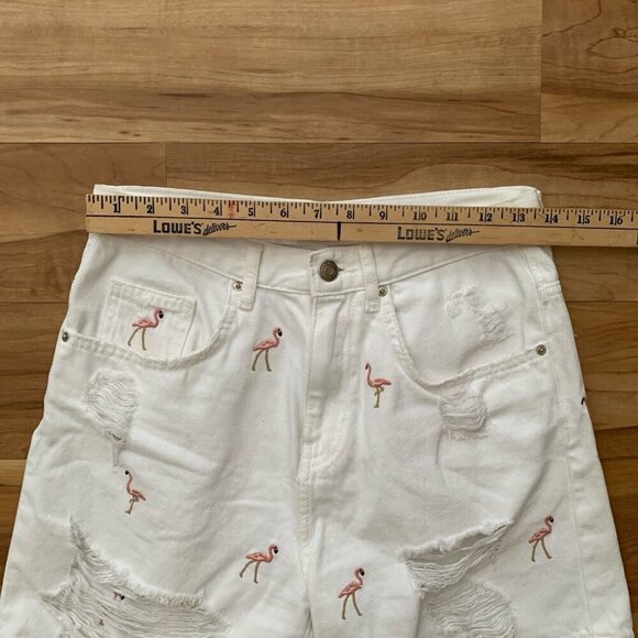 Zara Basic Z1975 Denim Shorts Size 4 White Distressed Pink Flamingoes - Picture 3 of 5